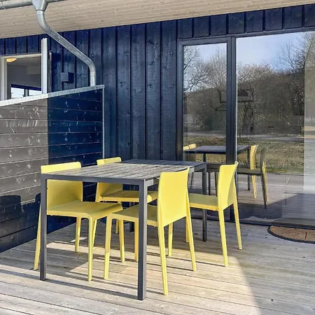 Apartamento In With Indoor Swimming Pool