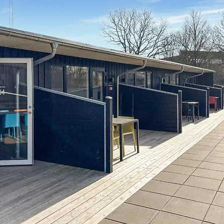 Apartamento In With Indoor Swimming Pool