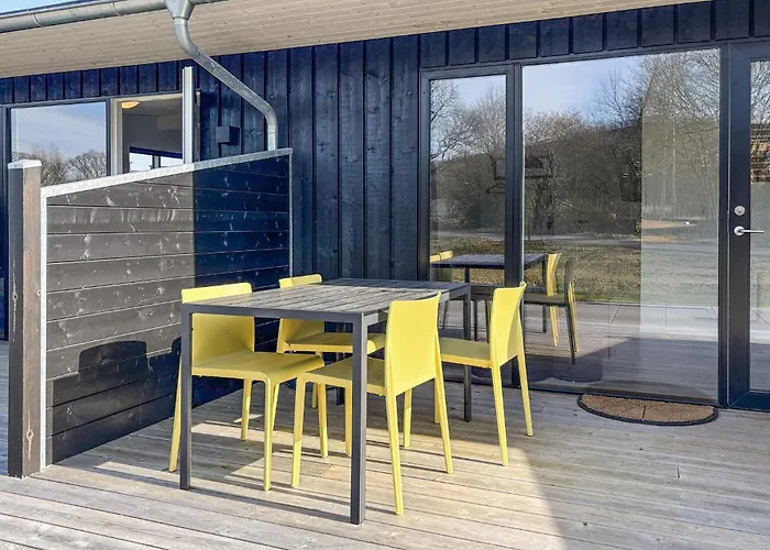 Apartmán In With Indoor Swimming Pool